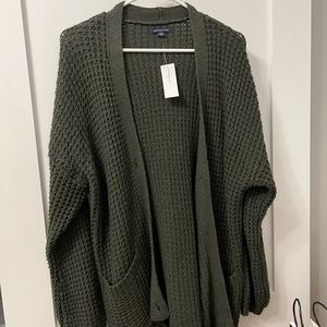 Hunter green oversized AE cardigan sz large